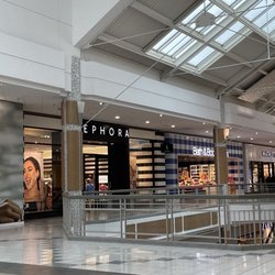 Mapleview Shopping Centre