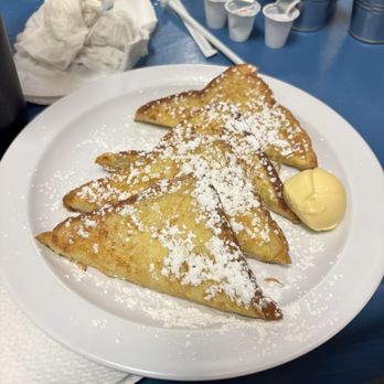 Bluebonnet Cafe - French toast - Breakfast & Brunch Near Me - Haltom City, Texas
