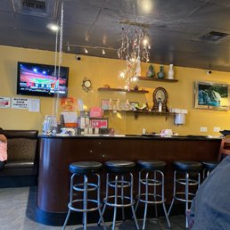 the inside of a chinese restaurant