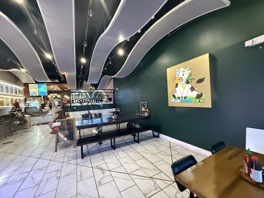 Milk and Tea by null