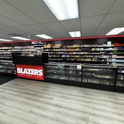 Blazers Smoke Shop III - Chino