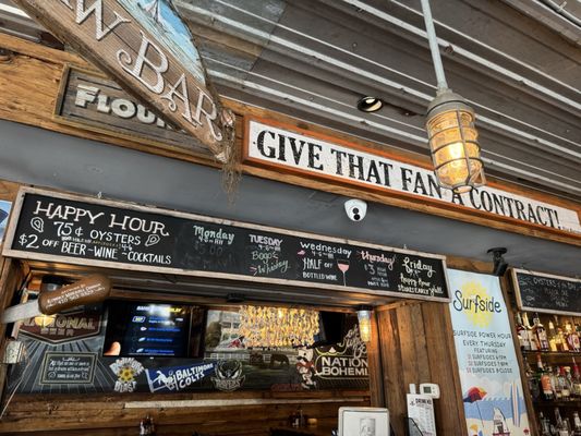 Lee's Pint & Shell by null