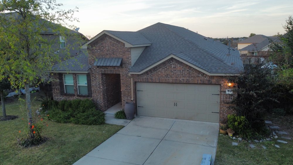 Slide of ROAM Roof & Solar