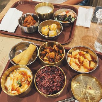 Ma-daSao - Spring roll, chicken feet, and kung pao chicken(?) wad good. Would avoid rice and tofu dishes - Shanghainese Near Me - San Diego, California Ma-daSao - Spring roll, chicken feet, and kung pao chicken(?) wad good. Would avoid rice and tofu dishes - Shanghainese Near Me - San Diego, California