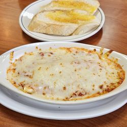 Rainbow Family Restaurant - Manicotti (comes with meat sauce, I requested marinara only, don't care for meat sauce) and garlic bread
