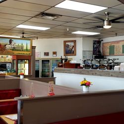 Ciro's Italian Restaurant Deli & Pizzeria
