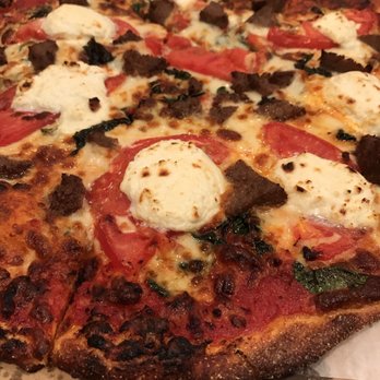 Captiva Island Pizza - Skinny pirate pizza with meatballs so yummy - Pizza Near Me - Lee, Florida