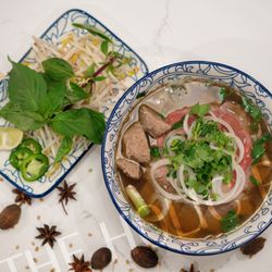 The Holic Pho