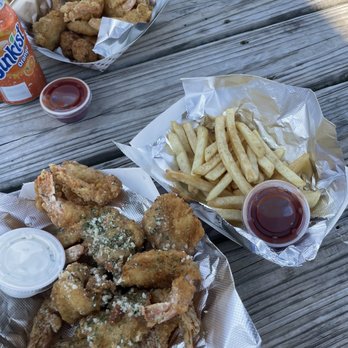 Darlene's Shrimp Shack - Garlic Parmesan shrimp and fries! - Seafood Near Me - Galveston, Texas Darlene's Shrimp Shack - Garlic Parmesan shrimp and fries! - Seafood Near Me - Galveston, Texas