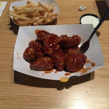 Buffalo Wild Wings - Honey BBQ Boneless wings - Chicken Wings Near Me - Pittsburgh, Pennsylvania