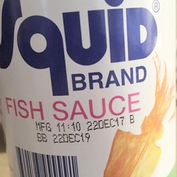 This Squid Brand fish sauce was purchased from a Chinese market, NOT Lee's. The BB date is two years after the MFG date, NOT five years.