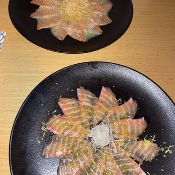 Osaka - Passion fruit salmon and truffle lemon salmon. - Japanese Near Me - Buenos Aires, C