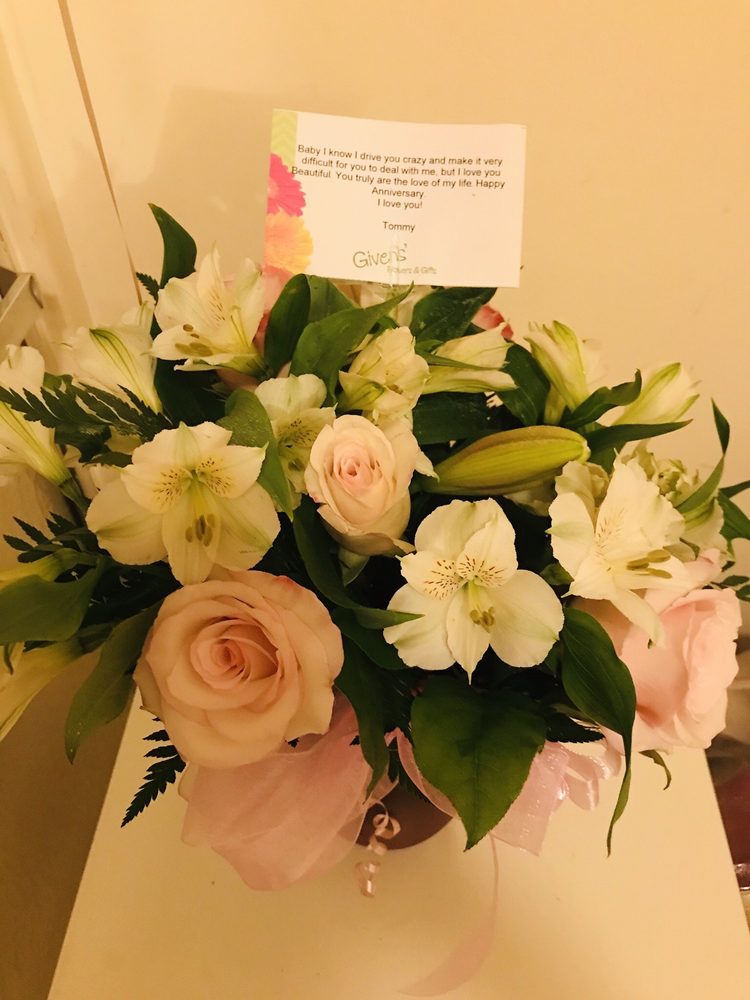 GIVENS FLOWERS & GIFTS Updated August 2024 32 Photos 135 E Market St, Delaware