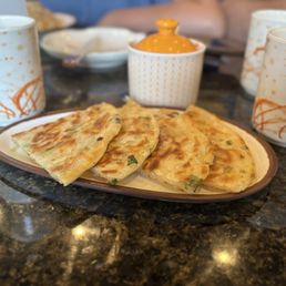 Scallion Pancake with Beef / 牛肉卷饼