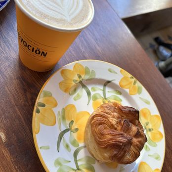 Devoción - Coffee & Tea Near Me - Brooklyn, New York
