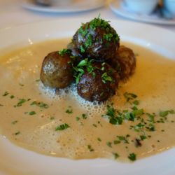 Operabaren - 05/28/18 - Operabaren - Swedish Meatballs, Cream Sauce, Potato Puree, Lingonberries, Pickled Cucumbers