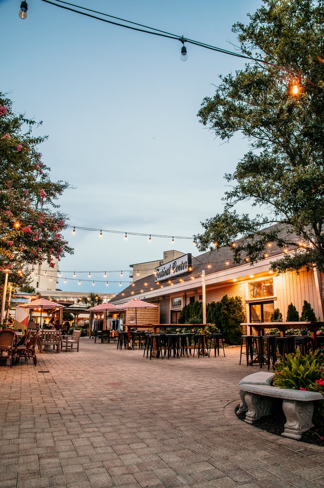 THE SHACK ON 8TH Updated October 2024 449 Photos & 265 Reviews