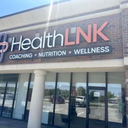 HealthLNK - HealthLNK storefront day photo, SE Corner of 70th & Pioneers