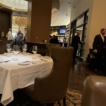 Delmonico Steakhouse - Steakhouses Near Me - Las Vegas, Nevada