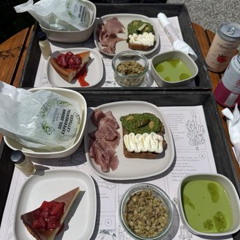 Blue Hill - New American Near Me - Pocantico Hills, New York