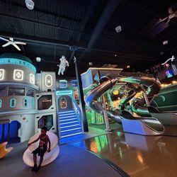 Space Center Explore And Play