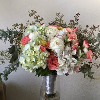 Trader Joe's - Bride's bouquet - Grocery Near Me - Austin, Texas Trader Joe's - Bride's bouquet - Grocery Near Me - Austin, Texas