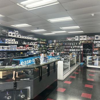 Pacific Audio - Car Stereo Installation Near Me - Lakewood, California Pacific Audio - Car Stereo Installation Near Me - Lakewood, California