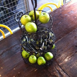 Farmers Daughter - Free apples and sugar ?