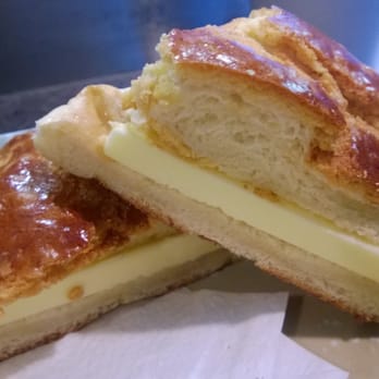 Hai Tang Bakery & Cafe - Bakeries Near Me - Markham, Ontario