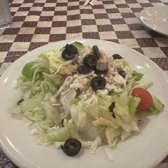 Eddie's Italian Eatery - Fresh, crisp salad the way your grandparents might have made it back in the day. - Pizza Near Me - Claremont, California Eddie's Italian Eatery - Fresh, crisp salad the way your grandparents might have made it back in the day. - Pizza Near Me - Claremont, California