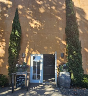 Apolloni Vineyards by null