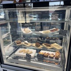 Brio - Pastry case.