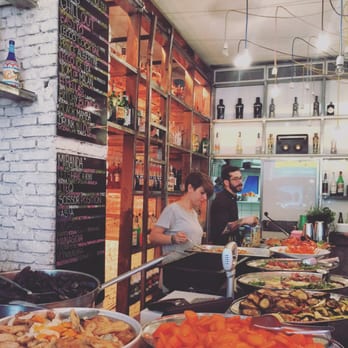 LeccoMilano - Line of food to choose from on the happy hour - Gay Bars Near Me - Milan, Michigan