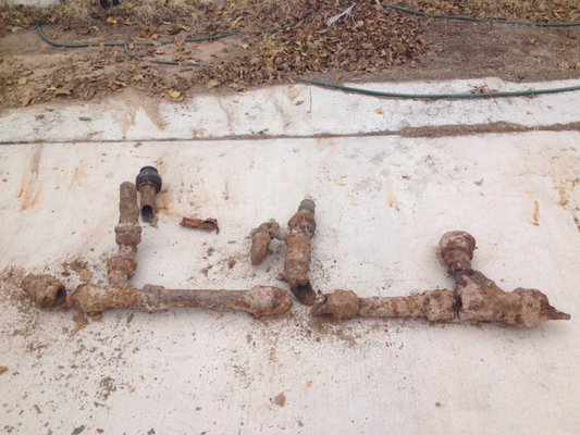 Drew's Plumbing Logo