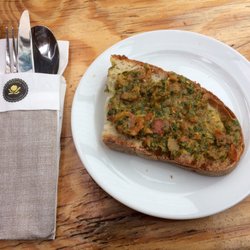 Pastaria Cucinaitaliana - Garlic tomato basil bruschetta - complimentary!
