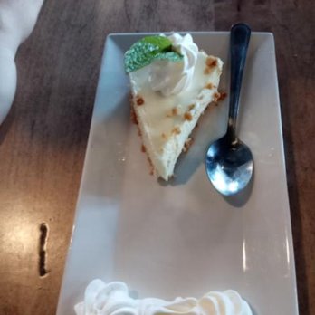 The Lighthouse Restaurant & Dock Bar - Key Lime - Bars Near Me - Solomons, Maryland