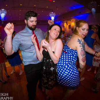 Apollo Events - Evansville Event & Wedding DJ, Photo Booth, Photography - DJs Near Me
