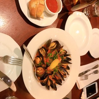 Zefferelli's - Steamed mussels - Italian Near Me - Vancouver, British Columbia