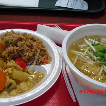 Ruby Thai Kitchen - Fried rice and chicken curry. Wonton noodles soup. - Thai Near Me - Bloomington, Minnesota