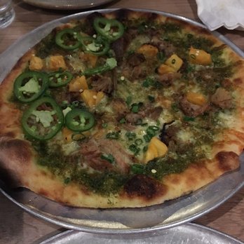 Moku Kitchen - Pizza - Cocktail Bars Near Me - Honolulu, Hawaii