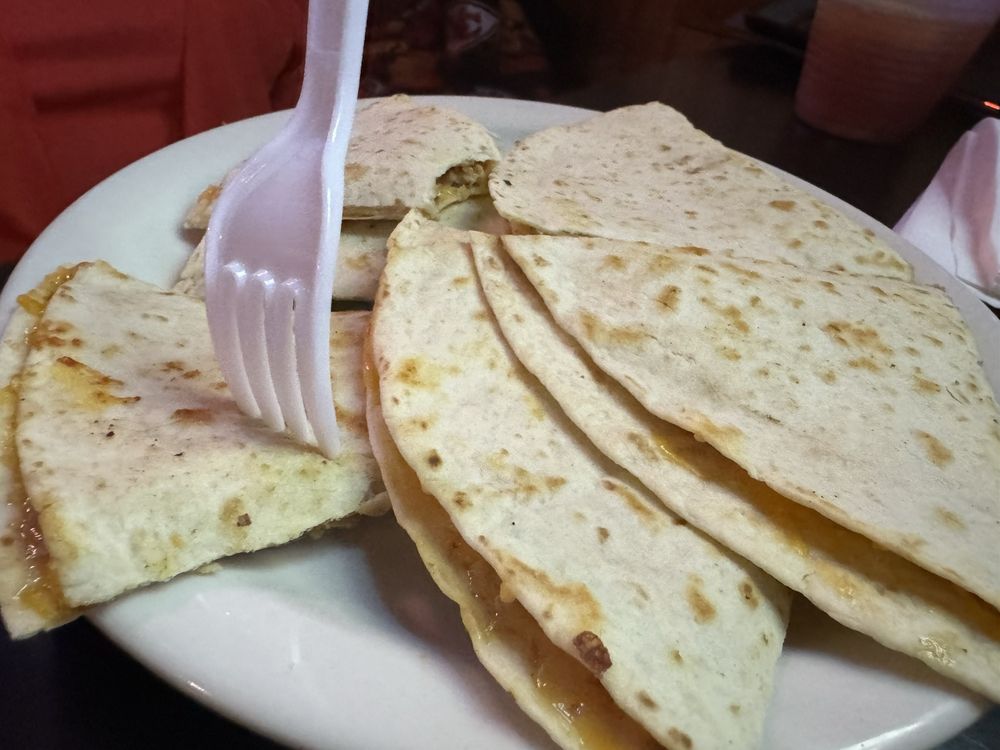 Skinnys Sports Bar & Grill