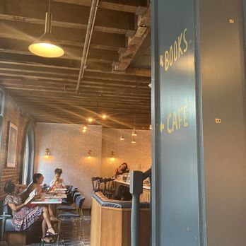 McNally Jackson - Bookstores Near Me - New York, New York