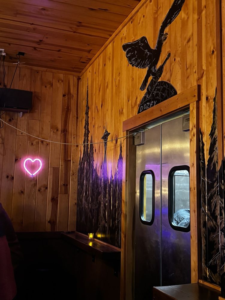 PIE BAR BALLARD Updated October 2024 614 Photos & 494 Reviews