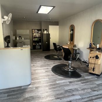 Salon C - Hair Salons Near Me - Miranda , California Salon C - Hair Salons Near Me - Miranda , California