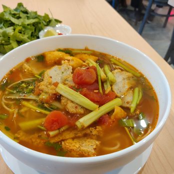 Viet Mama Cafe - Crab meat noodles with fish cakes - Vietnamese Near Me - Vancouver, British Columbia Viet Mama Cafe - Crab meat noodles with fish cakes - Vietnamese Near Me - Vancouver, British Columbia