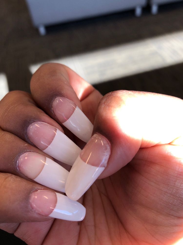 DAVI NAILS Updated September 2024 2420 Dr NE