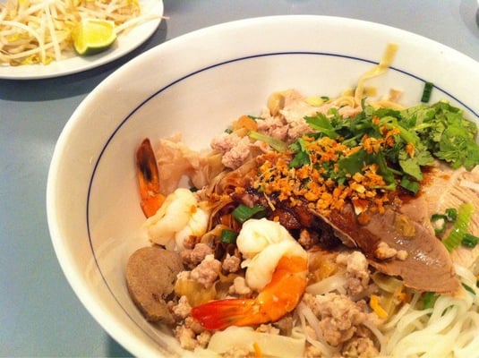 Phnom Penh Restaurant by null