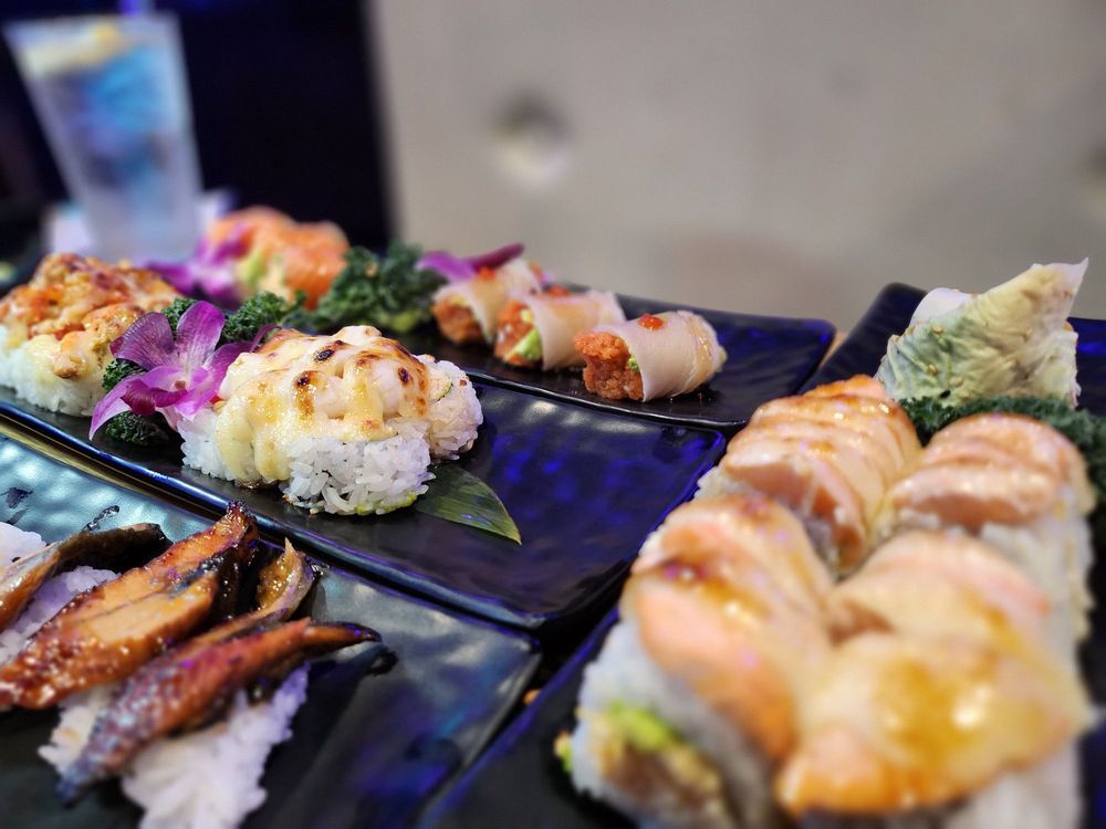 Social spots from Sushi Damu