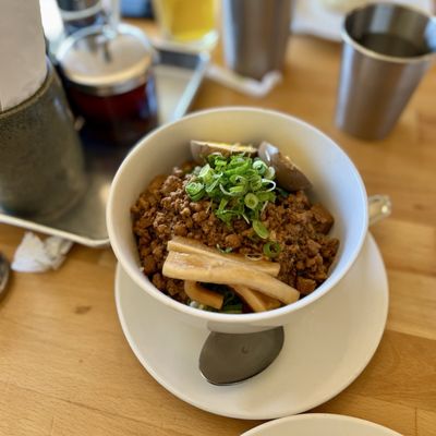 Pine and Crane Silverlake by null