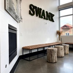 Swank Salon - Lobby!